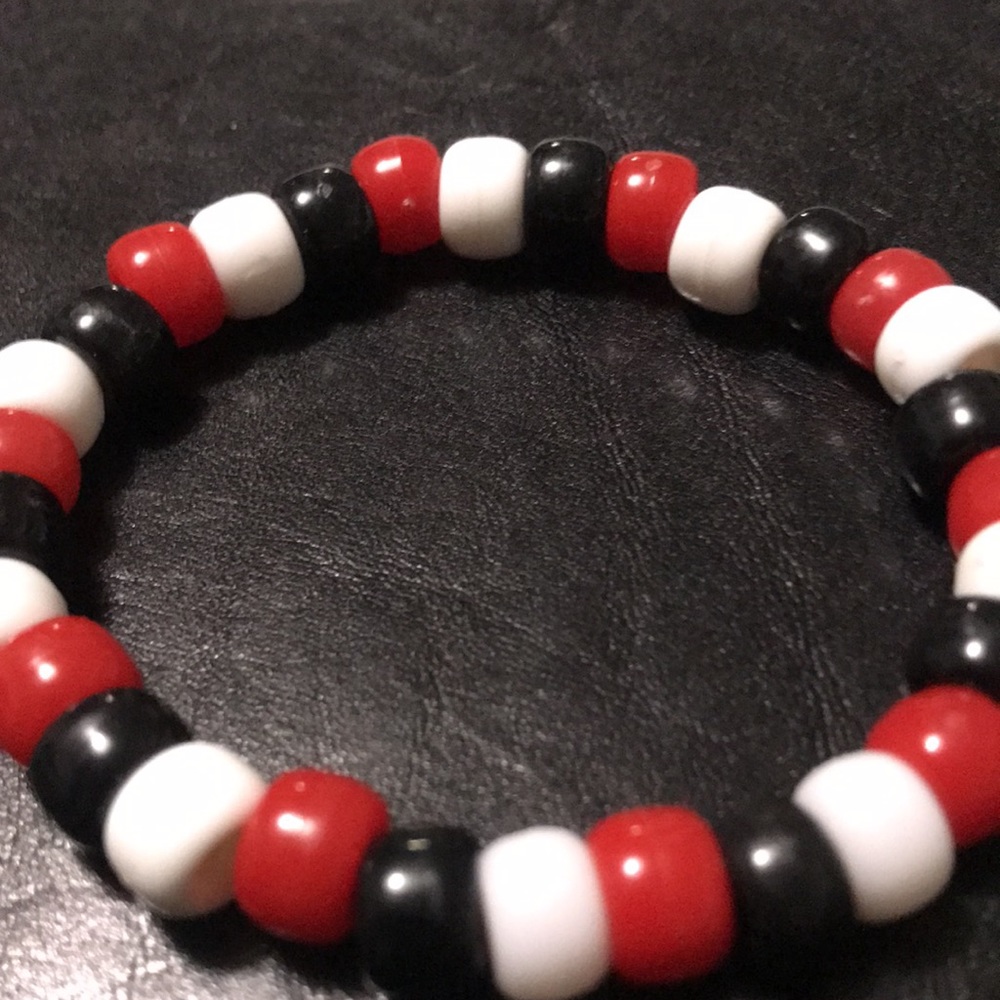 Beaded bracelet - Picture 3 of 3